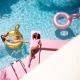 Aufblasbarer Schwimmring Flamingo 95 cm Swim Essentials rosa Design ohne Griffe