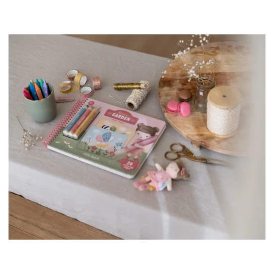 Buntstift-Malvorlagen Garten Rosa