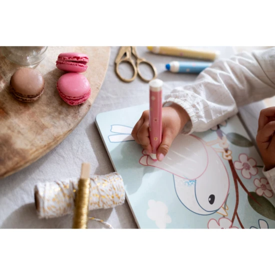 Buntstift-Malvorlagen Garten Rosa