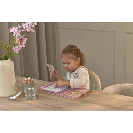 Rosa Feengarten Aquarell- und Sticker-Malbuch