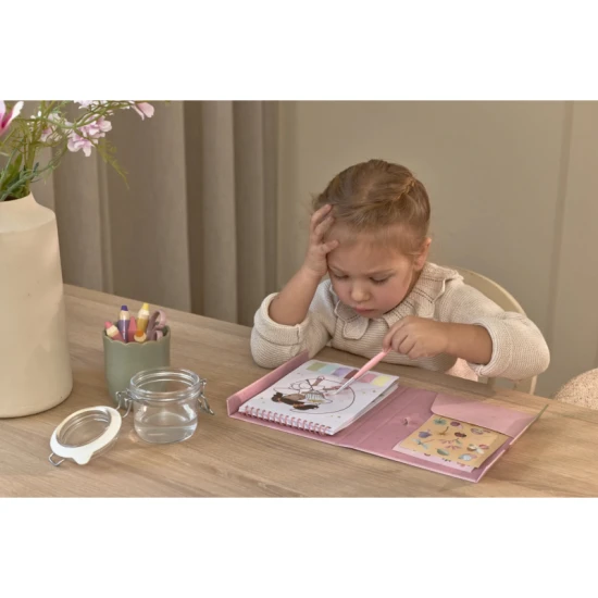 Rosa Feengarten Aquarell- und Sticker-Malbuch