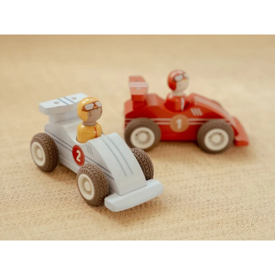 Rennwagen mit Schwungrad