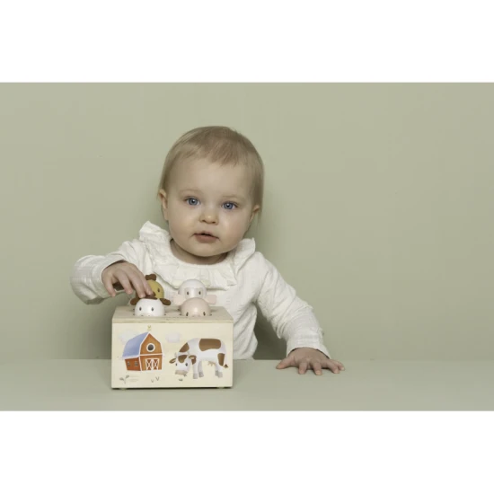 Pop-up-Bauernhoftiere mit einem Schwein, einem Schaf, einer Kuh und einem Huhn mit Geräuschen