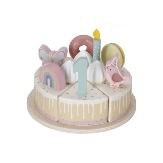 Eine Geburtstagstorte darf bei keiner Feier fehlen.