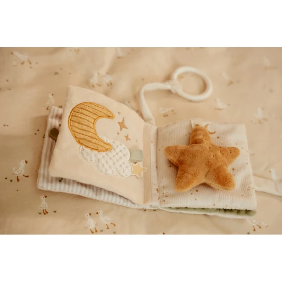 Závesná textilná knižka s aktivitami Newborn Naturals