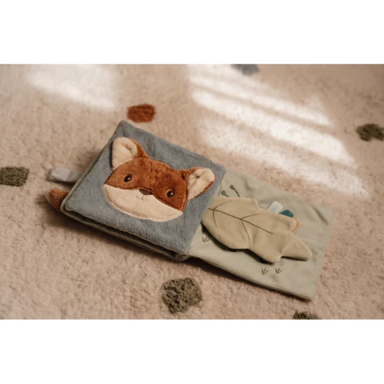 Textilbuch mit Forest Friends-Aktivitäten mit Motiven aus dem Leben im Wald