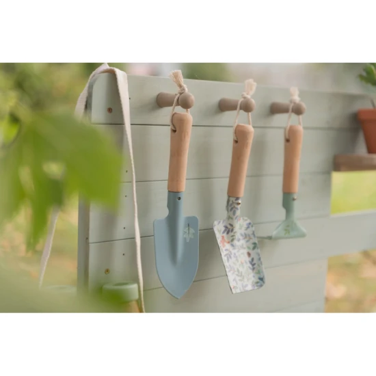 Kinder-Outdoorküche aus Holz