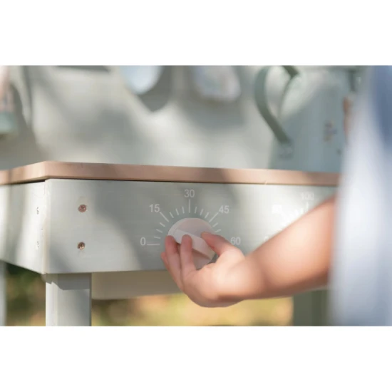 Kinder-Outdoorküche aus Holz