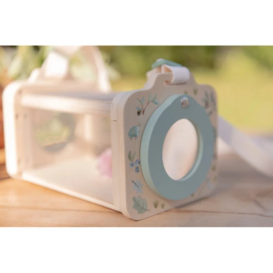 Insektenbeobachtungskasten aus Holz von Forest Friends