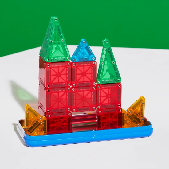 MAGNA-TILES Magnetbauset für unterwegs.