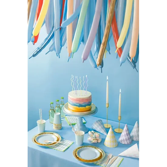 Modellierballons Pastell 30 Stück für Kinder, die an kreativen und lustigen Aktivitäten interessiert sind.