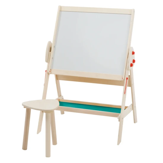 Kombination aus doppelseitiger Schultafel und Kindertisch mit Stuhl