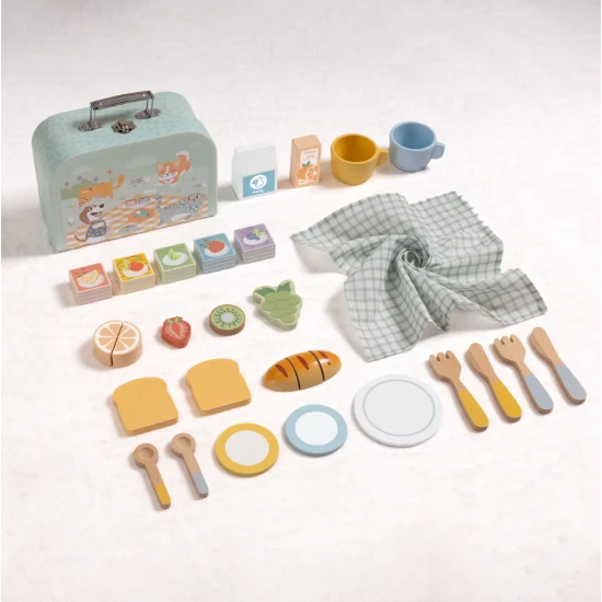 Kinderpicknickset im Koffer mit Tellern, Besteck und Esszubehör