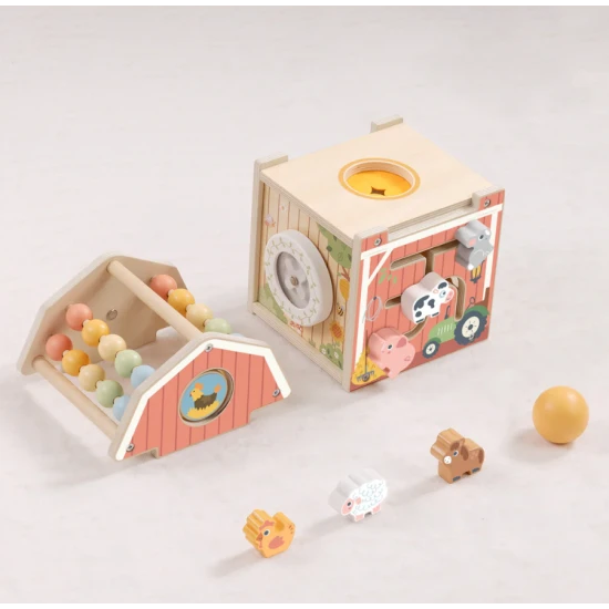 Bauernhaus aus Holz von Tooky Toy – Lernspielzeug mit Tieren, Perlen und Windrad