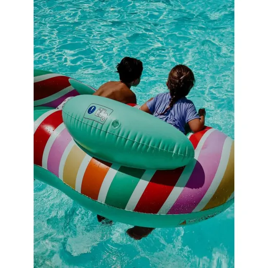 Großes aufblasbares Rad für 2 Personen Color Rush 190 cm in farbenfrohem Design von Swim Essentials – ideal für Spaß am Wasser