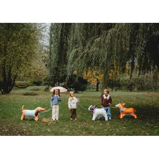 Bulldoggen-Folienballon als Dekoration für eine Kinderparty