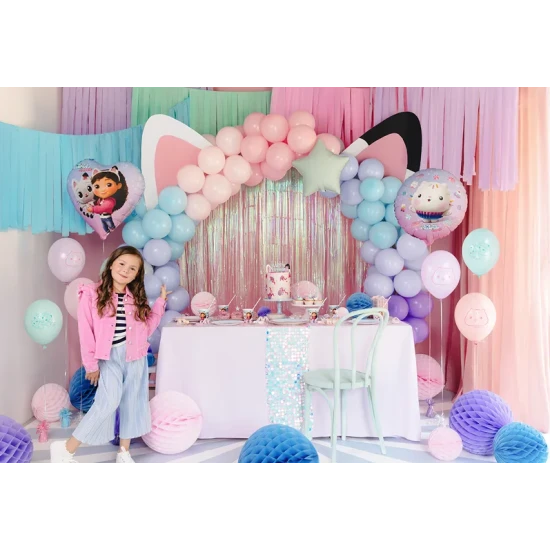 Funkelnde Geburtstagsdekorationen mit Gabby's Dollhouse