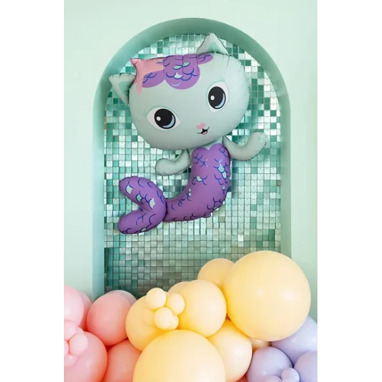 Funkelnde Geburtstagsdekorationen mit Gabby's Dollhouse