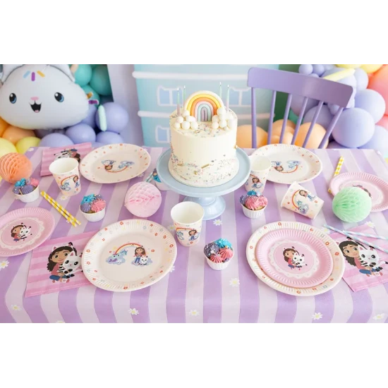 Funkelnde Geburtstagsdekorationen mit Gabby's Dollhouse