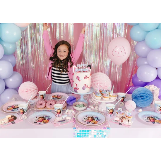 Funkelnde Geburtstagsdekorationen mit Gabby's Dollhouse