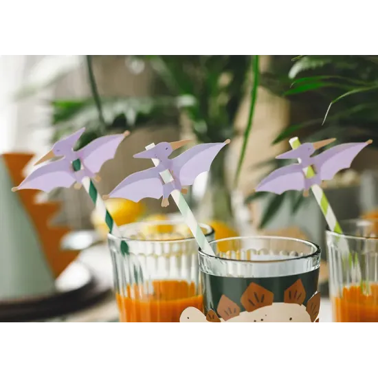Dinosaurier-Strohhalme sind ein toller Begleiter für Kinder beim Trinken ihrer Lieblingsgetränke.