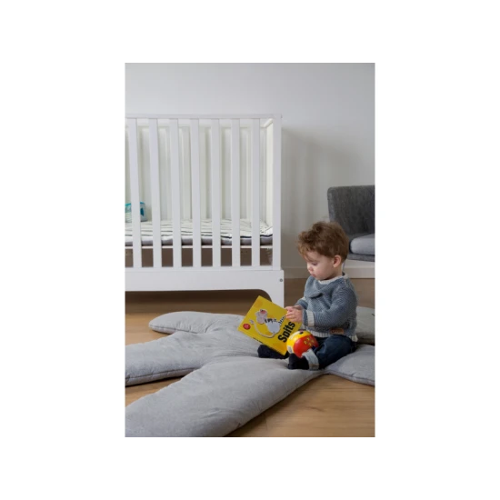 Childhome Medveď Teddy Jersey Grey 150 cm – weiche Spieldecke fürs Kinderzimmer