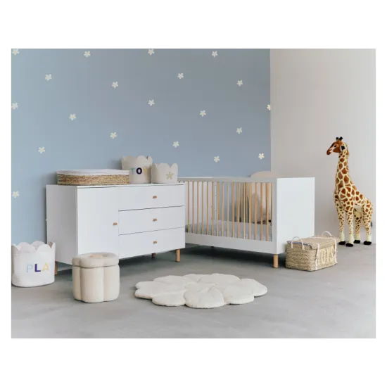 Ein schöner und funktionaler Blumenkorb für das Kinderzimmer.