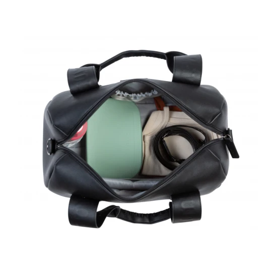 Stylische Wickeltasche mit Wickelunterlage.