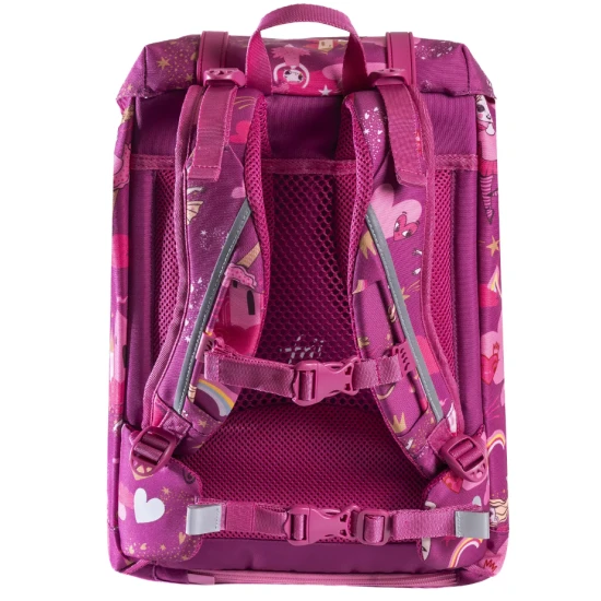 Der leichte Schulranzen Ballerina Dark Pink passt perfekt auf den Rücken einer kleinen Schülerin.