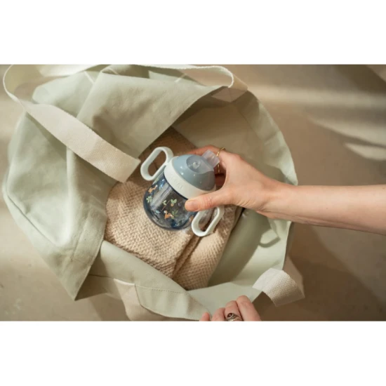 Forest Friends Becher mit Mundstück: Das erste eigenständige Getränk