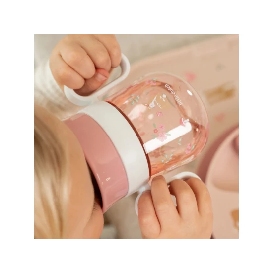 360° Fairy Garden Trainingsbecher: Wir lernen, wie aus einem Glas zu trinken, ohne zu kleckern!