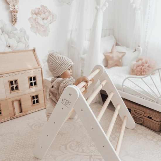 Holzleiter mit Rutsche und Kletterwand 2in1 Holzleiter mit Rutsche und Kletterwand 2in1 – MeowBaby