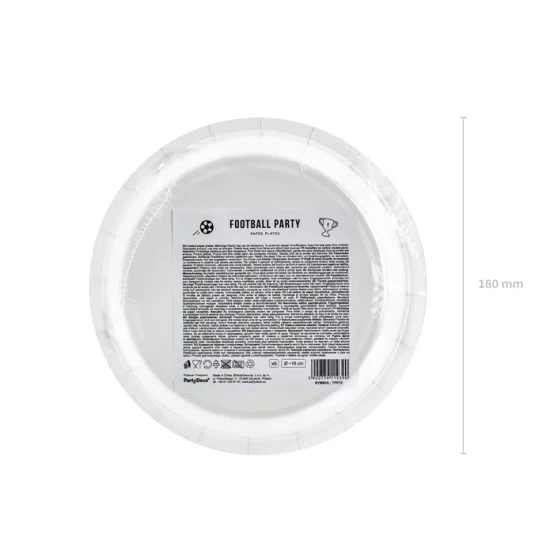 Pappteller mit Fußbällen für ein Kinderfest.