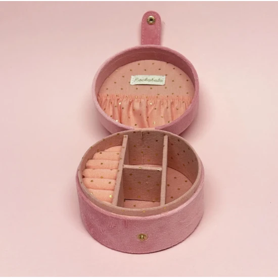 Die Kinderschmuckschatulle Baletka aus Samt ist der ideale Ort für Ihre Schätze!